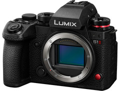 Panasonic Lumix S1II Full-frame Mirrorless Camera image 2