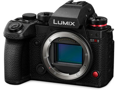 Panasonic Lumix S1RII Full-frame Mirrorless Camera image 2