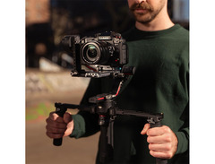 Panasonic Lumix GH7 Mirrorless Camera image 2