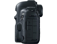 Canon EOS 5D Mark IV DSLR Camera image 4