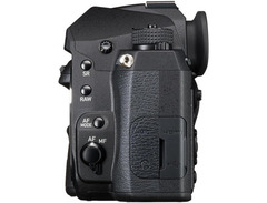 Pentax K-3 Mark III Monochrome DSLR Camera image 3