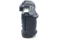 Canon EOS-1D X Mark III DSLR Camera image 3