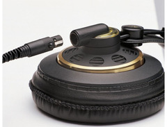 AKG K240 Studio Semi-open Pro Studio Headphones image 3