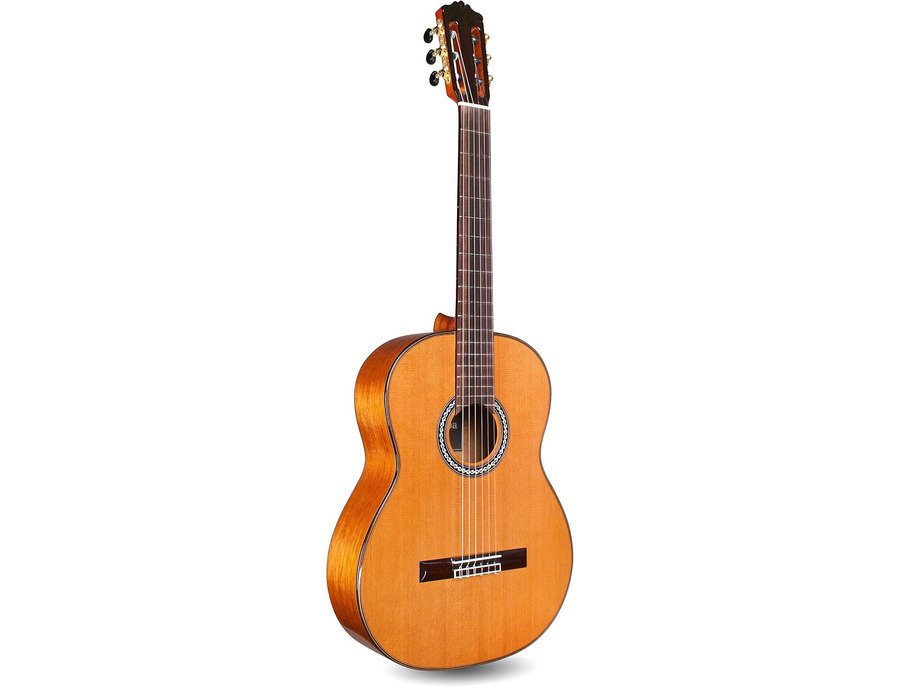 Best 9 Classical Guitars 2026: Expert Reviews & Buying Guide | Equipboard