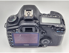 Canon 5D Mark ii image 3