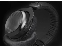 DT 880 Pro Studio Headphones  Black Edition image 4