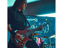 cort action bass image 4