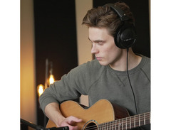 Beyerdynamic DT-770 Pro 80-Ohm Limited Edition Black image 2