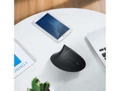 Anker 2.4G Wireless Vertical Ergonomic Optical Mouse image 3