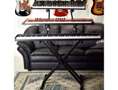 Quik Lok QL-723 (Double Braced 3 Tier Keyboard Stand) image 4