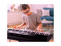 Yamaha PSR E373 image 3