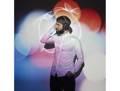 Bowers & Wilkins PX image 2