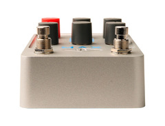 Universal Audio Max Preamp and Dual Compressor Pedal image 2