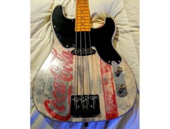 1989 (USA) Fender P-Bass. image 3