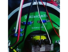 DrAlienSmith Dirtmic-01 image 2