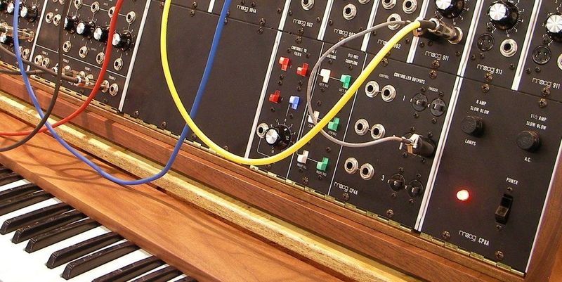 Best Synthesizers: Guide to Your First Hardware Synth