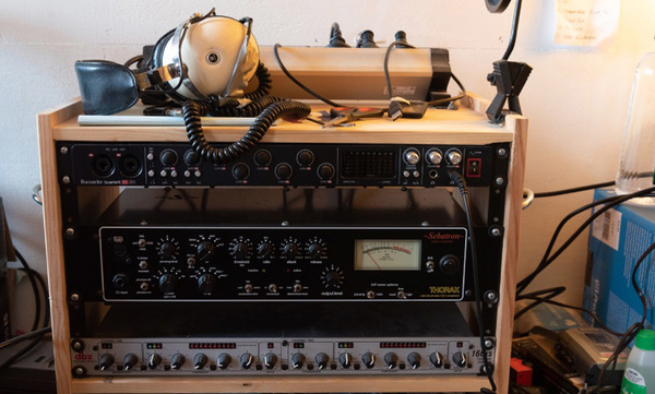 DBX 166XS Stereo Rack Mount Compressor - What To Know & Where To