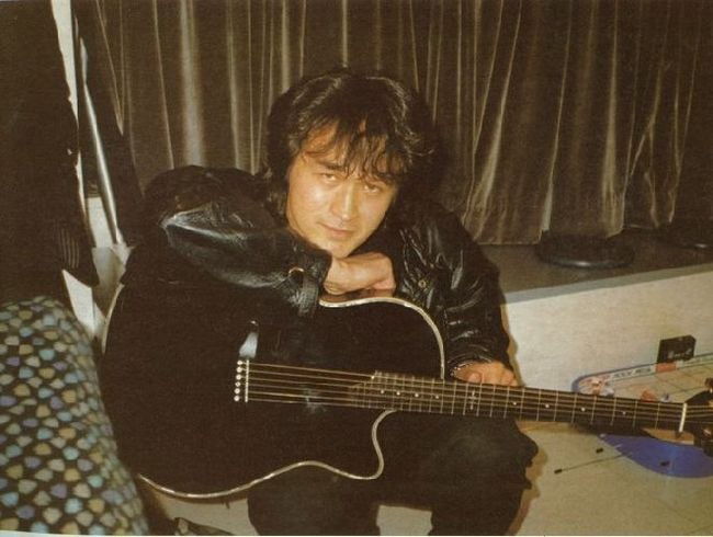 viktor tsoi guitar