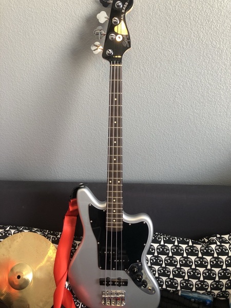 Squier Jaguar Vintage Modified Special Bass - What To Know & Where