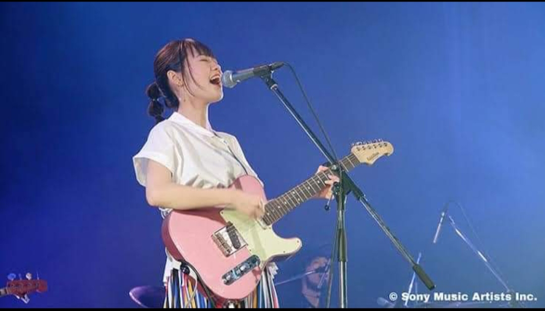 Tomori Kusunoki Equipboard