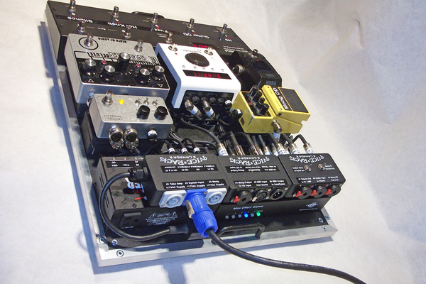 Toko Yasuda S Voodoo Lab Pedal Power 2 Plus 8 Output Isolated Guitar Pedal Power Supply Equipboard