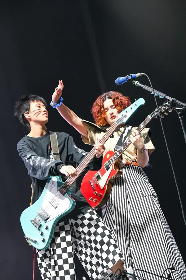 Eloise Wong's' Gibson Thunderbird Non-Reverse