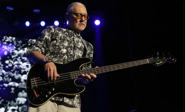 Sabo Romo's' Fender Aerodyne Jazz Bass