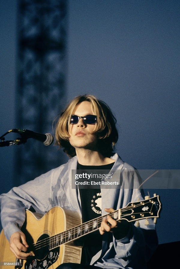 Beck's' Gibson Custom Shop SJ-200