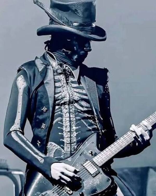 Nameless Ghoul's' Fender Jazzmaster