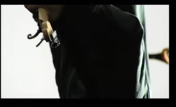 Toru Kitajima's' Kyser Quick-Change Capo