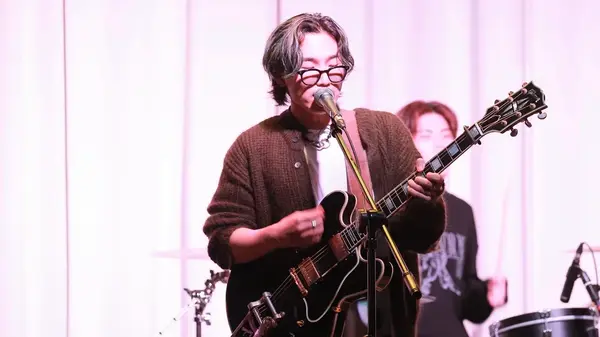 Daniel Kim's' Gibson ES-335