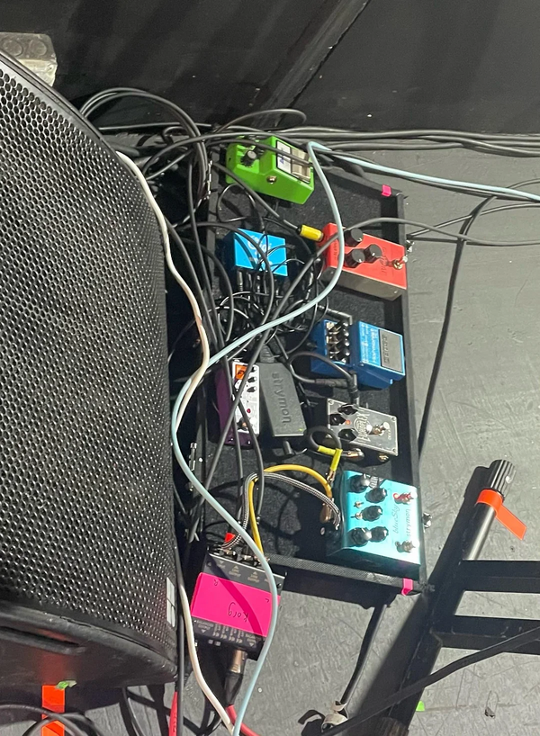 Arthur Leadbetter's' Strymon Ojai High Current DC Power Supply