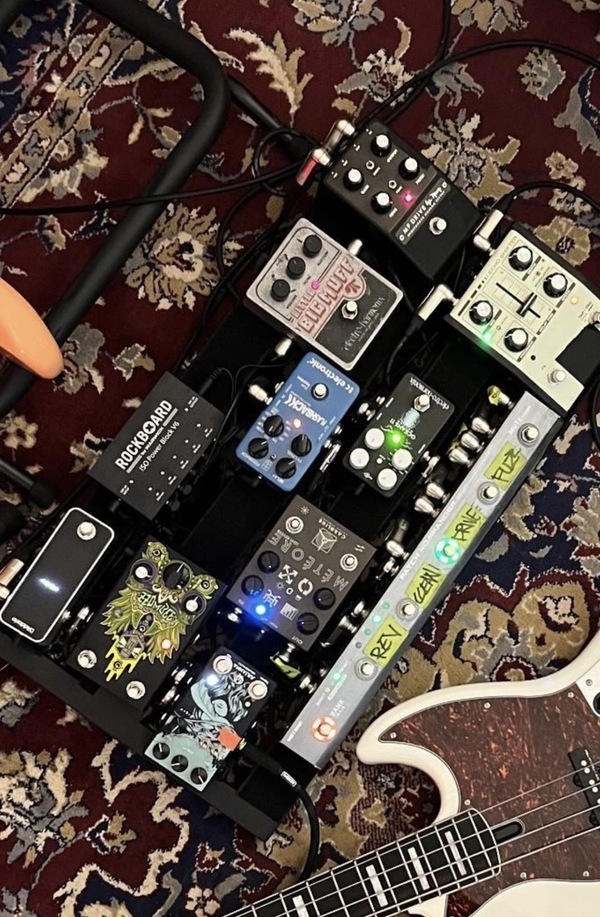 Benas Aleksandravičius's' Caroline Guitar Company Météore Lo-Fi Reverb
