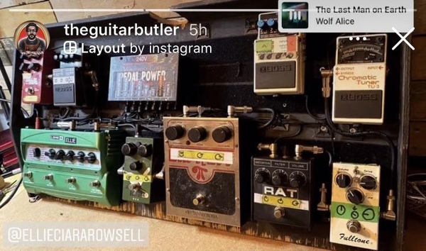 Ellie Rowsell's' Wren and Cuff Tall Font Russian