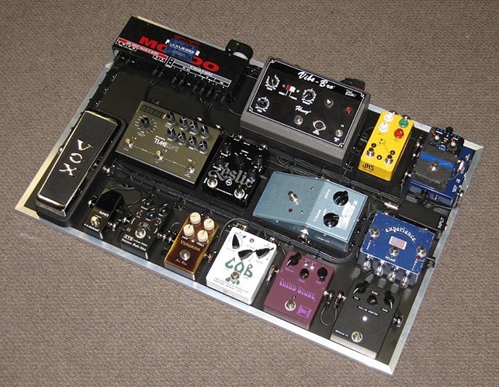 Doyle Bramhall II's Guitar Gear, Pedalboard & Amps | Equipboard