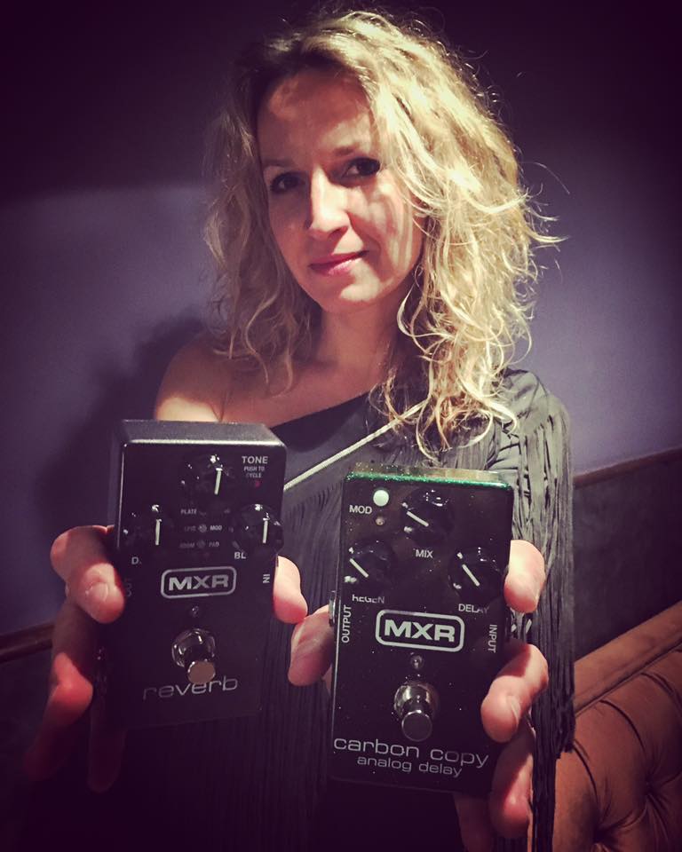 ana popovic pedalboard