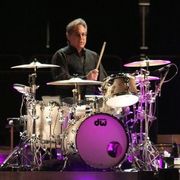 Max Weinberg uses 1 MIDI Solutions product
