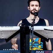 Kyle J Simmons, member of Bastille