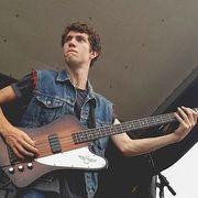 Noah Sierota uses 1 Reeves Amplification product