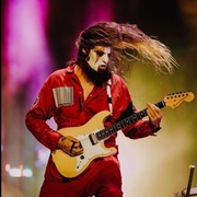 Jim Root uses 2 Bogner products