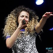 Ella Eyre