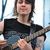 See how Tegan Quin uses Gibson Melody Maker Special
