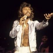 Barry Gibb uses 3 Guild products