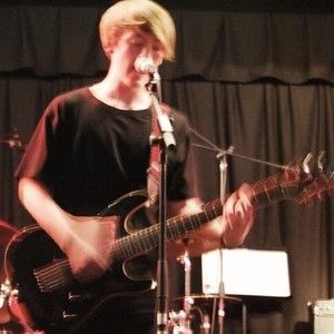 harryplaysguitar