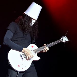 Buckethead's Les Paul, Guitar Gear & Rig | Equipboard