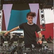 K?d uses 2 Samson products