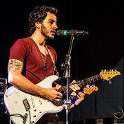 Artur Menezes uses 2 Fire products