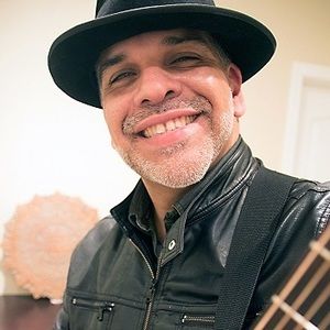 johnielopez