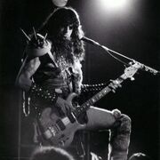 Peter Steele uses 1 Esh product