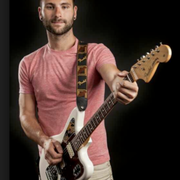 Casey Cavaliere uses 1 Audeze product